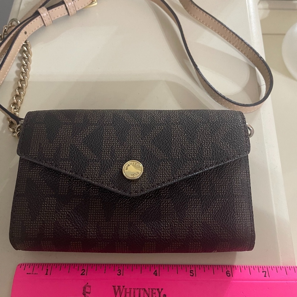 Michael Kors monogram Small Crossbody/Phone Purse